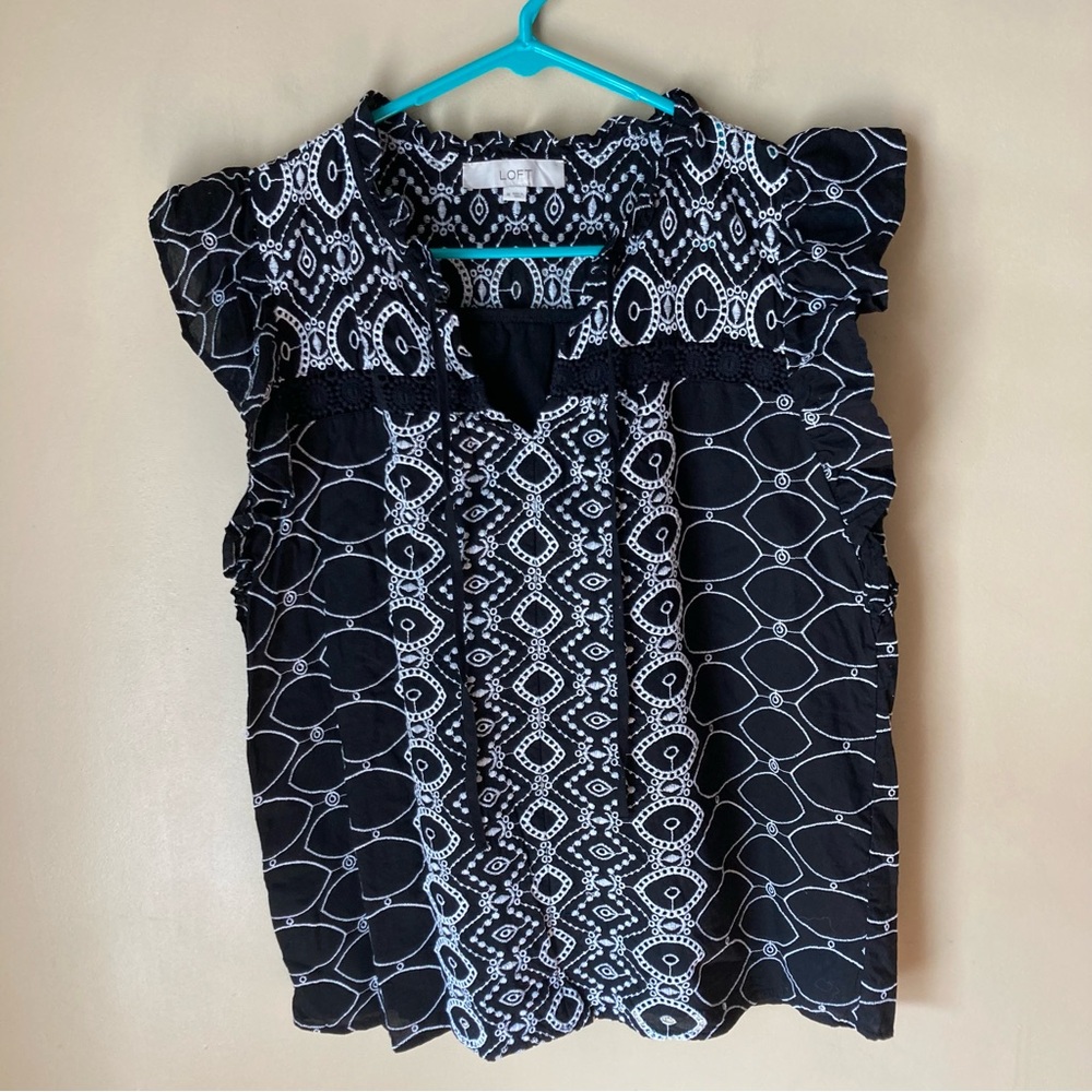 LOFT Women’s Embroidered Eyelet Black and White Flutter Sleeve Top